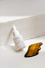 Load image into Gallery viewer, Gua Sha & Hydrating Oil Bundle